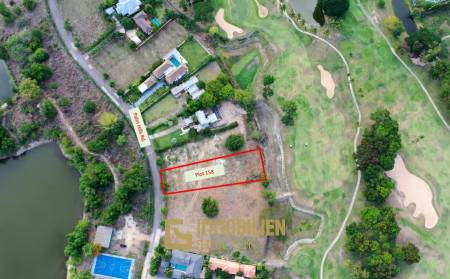 Земельный участок площадью 2000 кв. м / место для поля для гольфа / участок под застройку