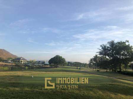 Земельный участок площадью 2000 кв. м / место для поля для гольфа / участок под застройку