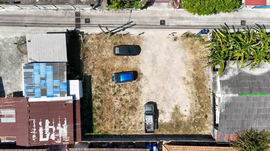 Prime Land Plot 99 Sq. Wah for Sale in Soi Nern Plub Wan