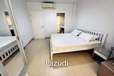 55 sqm 2 Bedroom Condo on 11th Floor in Huai Khwang Bangkok