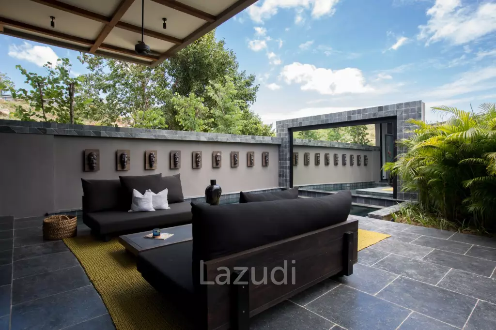 Stylish Modern 2-Bed Pool Villa in Prime Location