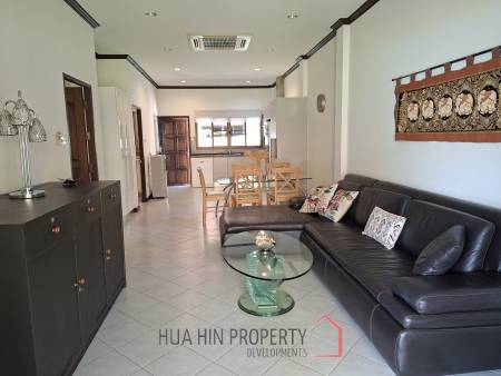 Pool and Mountain view 2 bed Townhouse