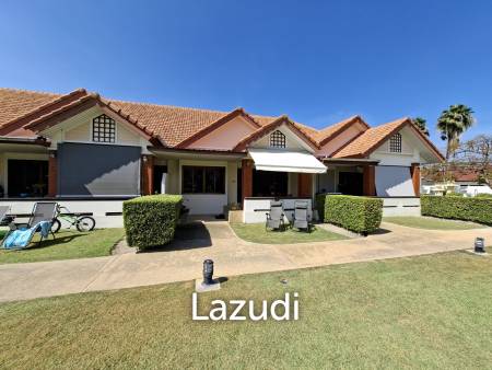 Pool and Mountain view 2 bed Townhouse