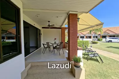 Pool and Mountain view 2 bed Townhouse