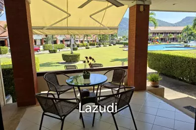 Pool and Mountain view 2 bed Townhouse