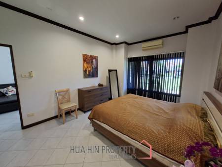 Pool and Mountain view 2 bed Townhouse