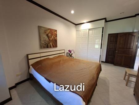 Pool and Mountain view 2 bed Townhouse