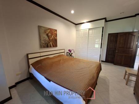 Pool and Mountain view 2 bed Townhouse