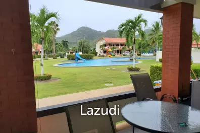 Pool and Mountain view 2 bed Townhouse