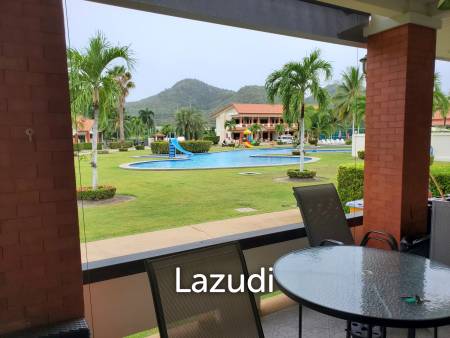 Pool and Mountain view 2 bed Townhouse