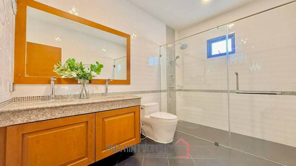 311 sqm pool villa in Lalisa View Resort Pran Buri