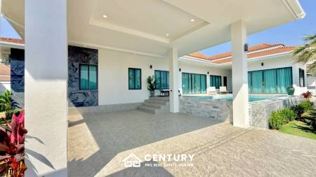 311 sqm pool villa in Lalisa View Resort Pran Buri