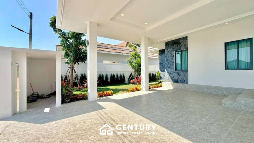 311 sqm pool villa in Lalisa View Resort Pran Buri