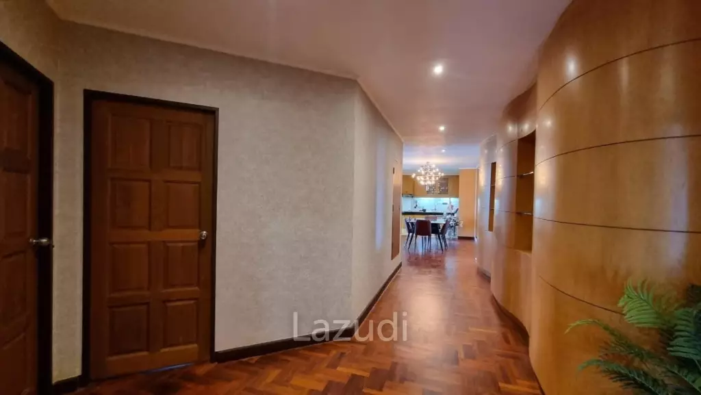 3 Bed 3 Bath 210 SQ.M. Golden Sand Beachside Condominium