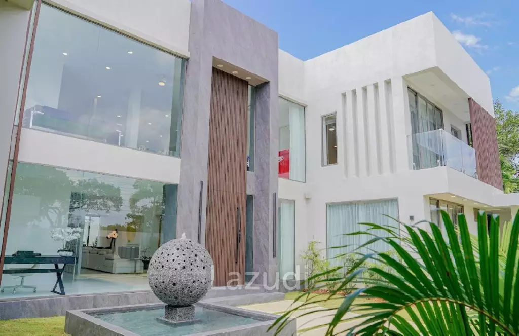 Modern Luxury 6-Bedroom Pool Villa at Laguna, Available for Sale and Rent