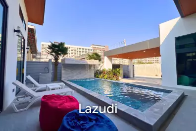 4 Bedroom 5 Bathroom Prestigious Pool Villa Living in Jomtien