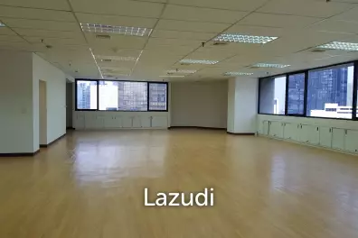 205 sqm Open Plan Office in Charn Issara Tower 1 Suriyawong Bang Rak
