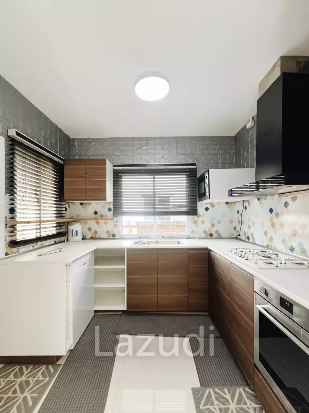 3-Bedroom Detached House for Sale in thalang