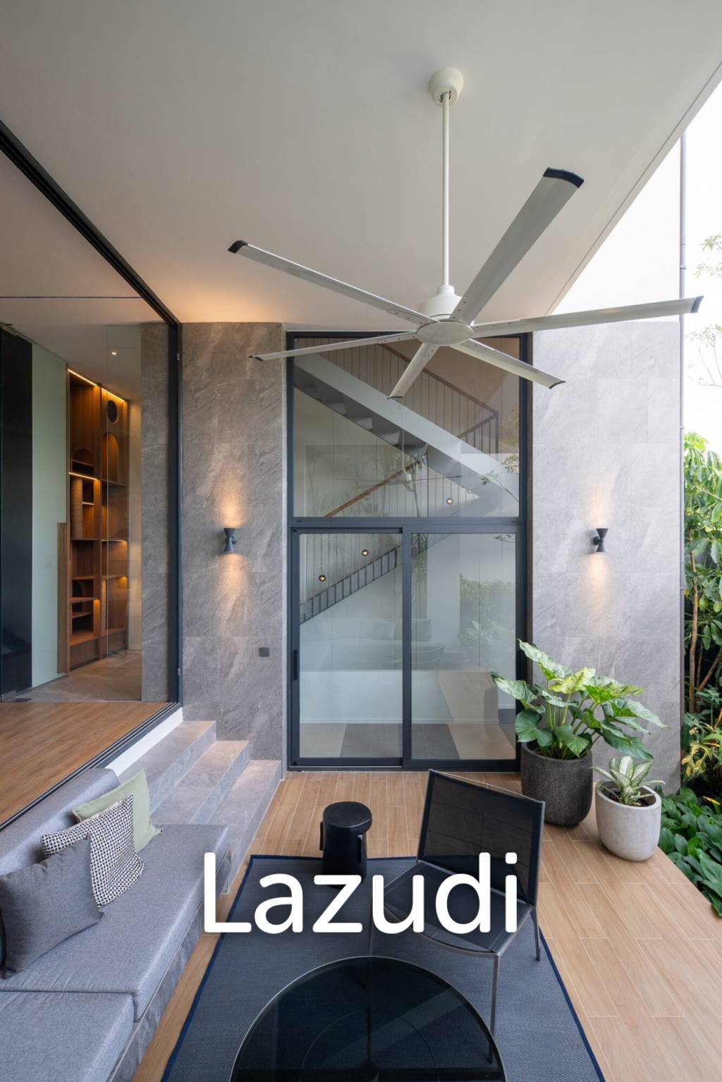 389 sqm modern detached home in Bang Chak Prakanong Bangkok
