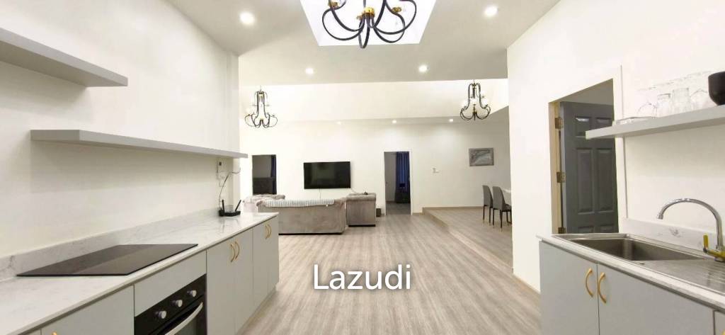 4 Bedroom 4 Bathroom 300 SQ.M. European Thai House