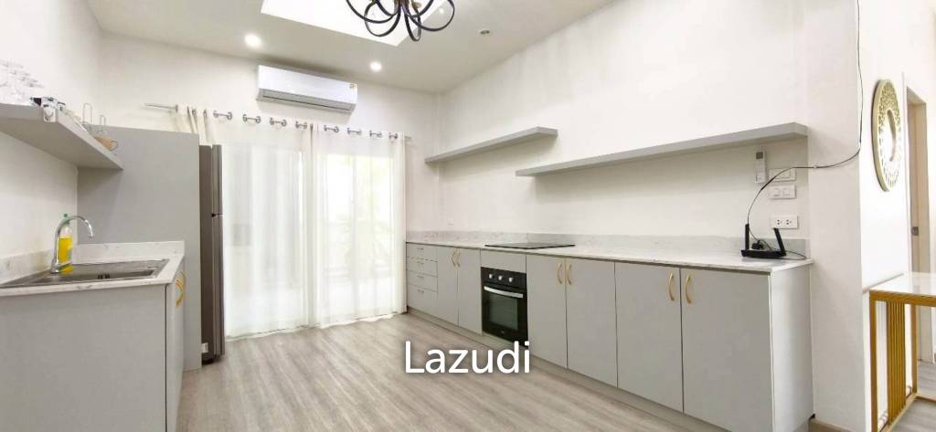 4 Bedroom 4 Bathroom 300 SQ.M. European Thai House