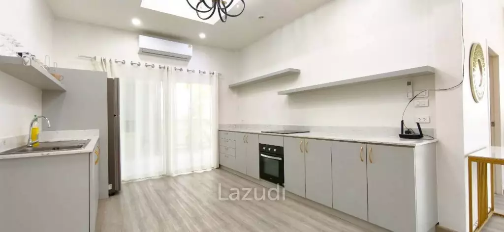 4 Bedroom 4 Bathroom 300 SQ.M. European Thai House