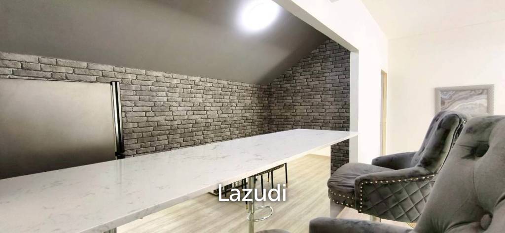 4 Bedroom 4 Bathroom 300 SQ.M. European Thai House