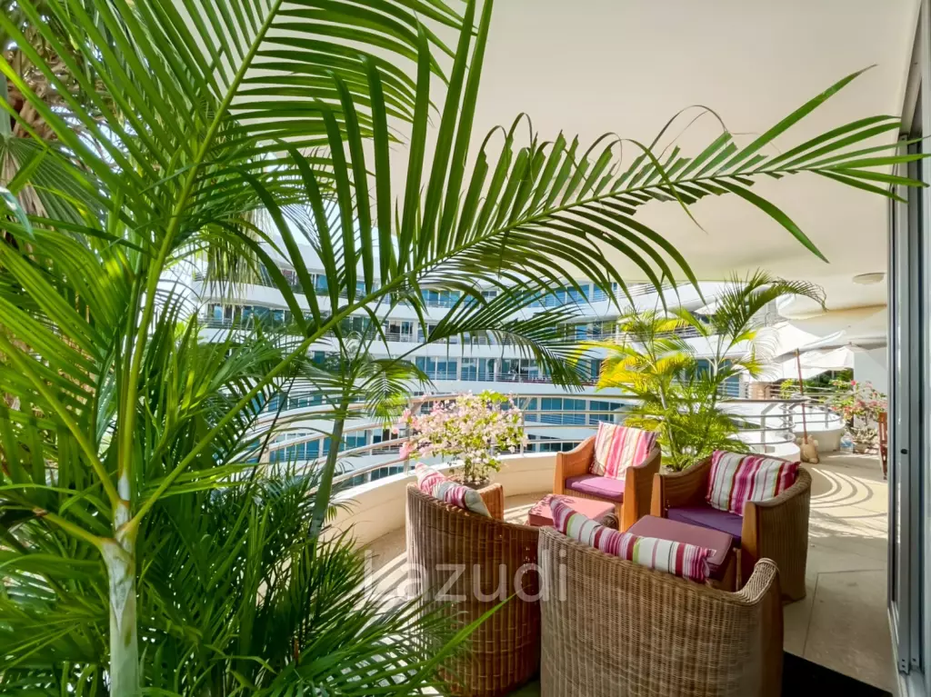 120 sqm Beachfront Condo at Baan Chai Talay Hua Hin with Large Balcony