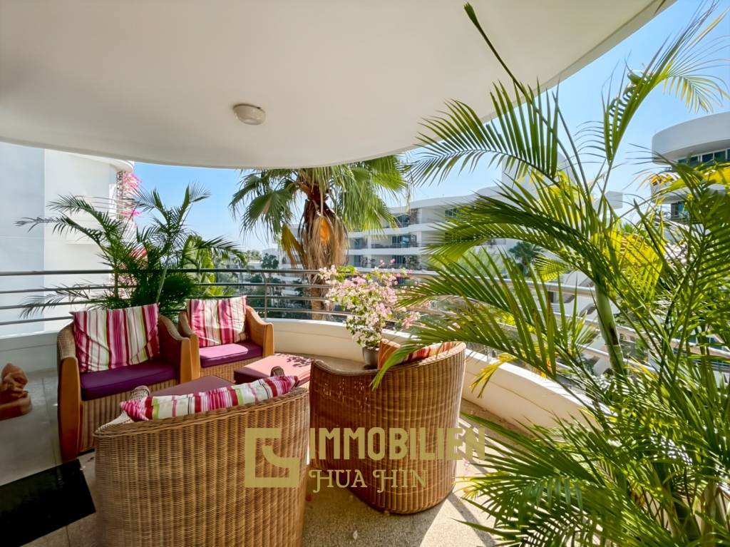 120 qm Wohnfläche / 2 Schlafzimmer + 2 Badezimmer / großer Balkon