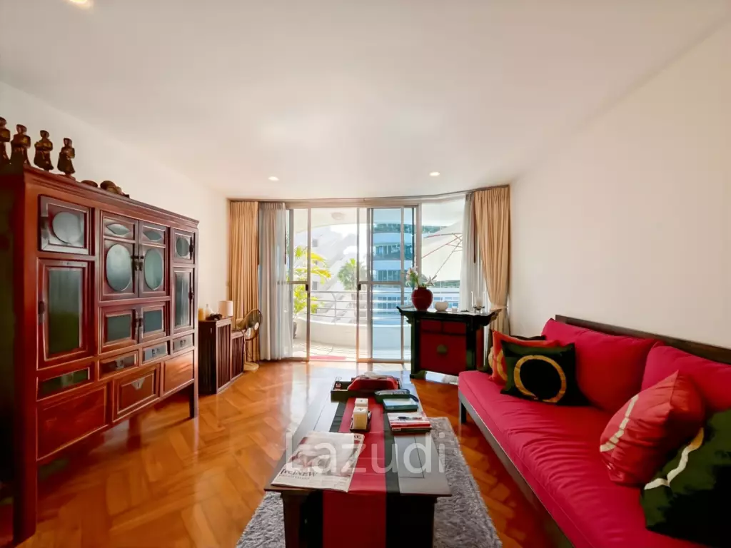 120 sqm Beachfront Condo at Baan Chai Talay Hua Hin with Large Balcony