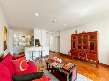 120 qm Wohnfläche / 2 Schlafzimmer + 2 Badezimmer / großer Balkon