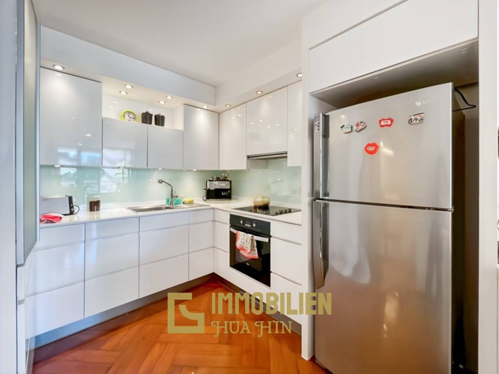 120 qm Wohnfläche / 2 Schlafzimmer + 2 Badezimmer / großer Balkon