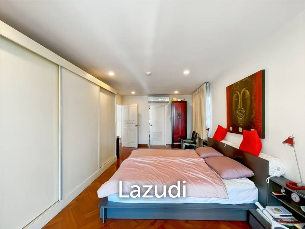 120 sqm Beachfront Condo at Baan Chai Talay Hua Hin with Large Balcony