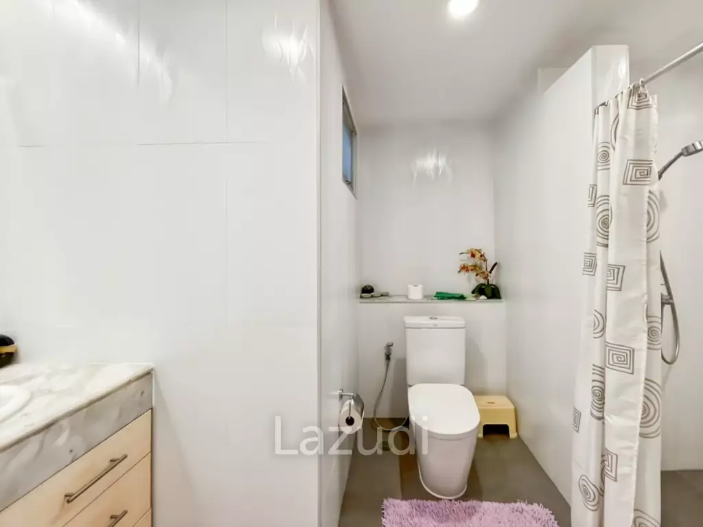 120 sqm Beachfront Condo at Baan Chai Talay Hua Hin with Large Balcony