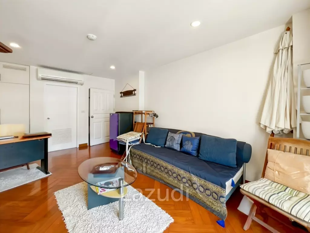 120 sqm Beachfront Condo at Baan Chai Talay Hua Hin with Large Balcony