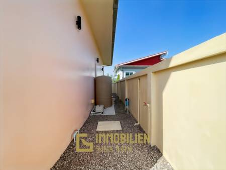 privater Pool / pflegeleichter Garten / 2 Schlafzimmer + 2 Badezimmer