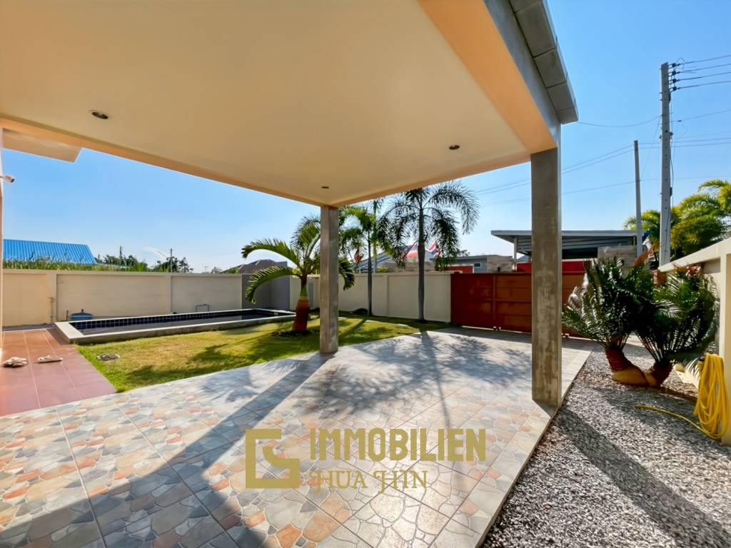 privater Pool / pflegeleichter Garten / 2 Schlafzimmer + 2 Badezimmer