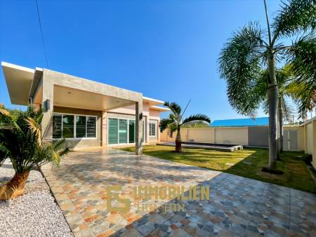 privater Pool / pflegeleichter Garten / 2 Schlafzimmer + 2 Badezimmer