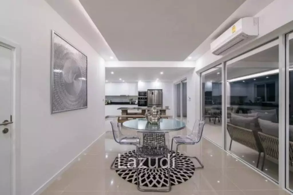 Best Quality & Luxury 2-Storey Pool Villa 4BR Near Town
