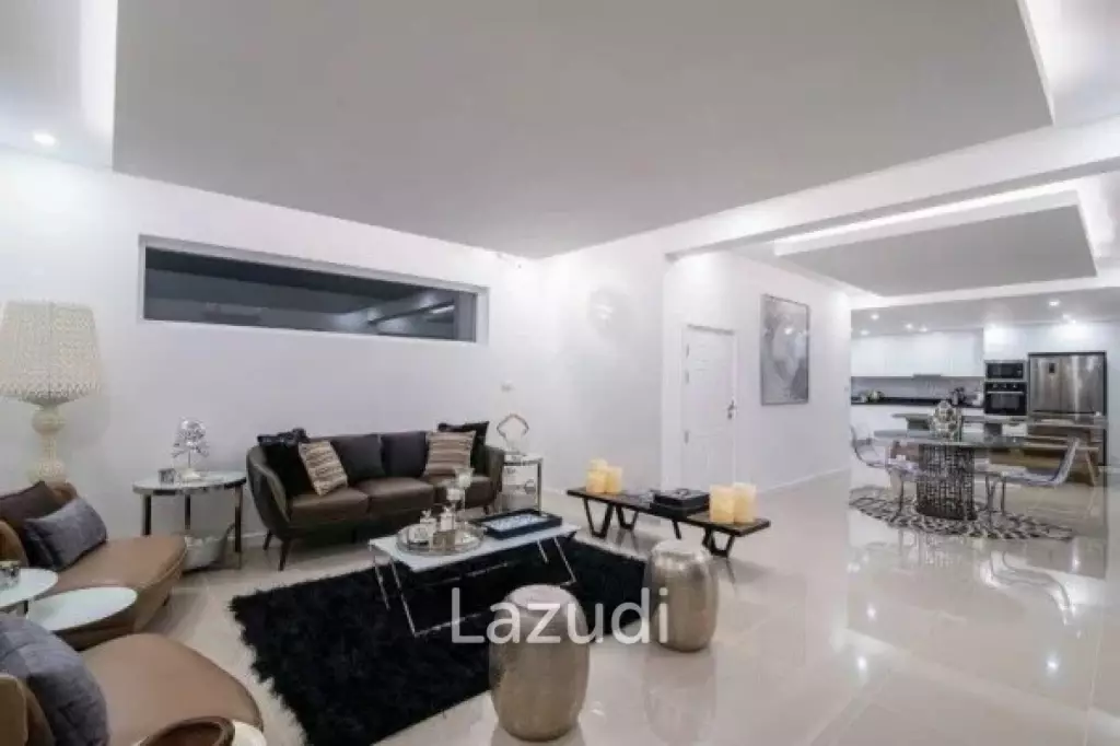 Best Quality & Luxury 2-Storey Pool Villa 4BR Near Town