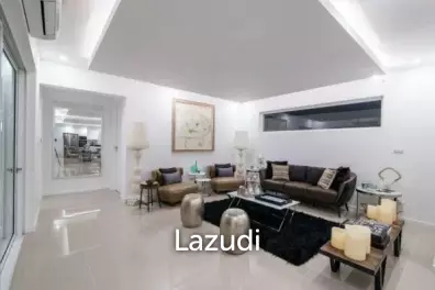 Best Quality & Luxury 2-Storey Pool Villa 4BR Near Town