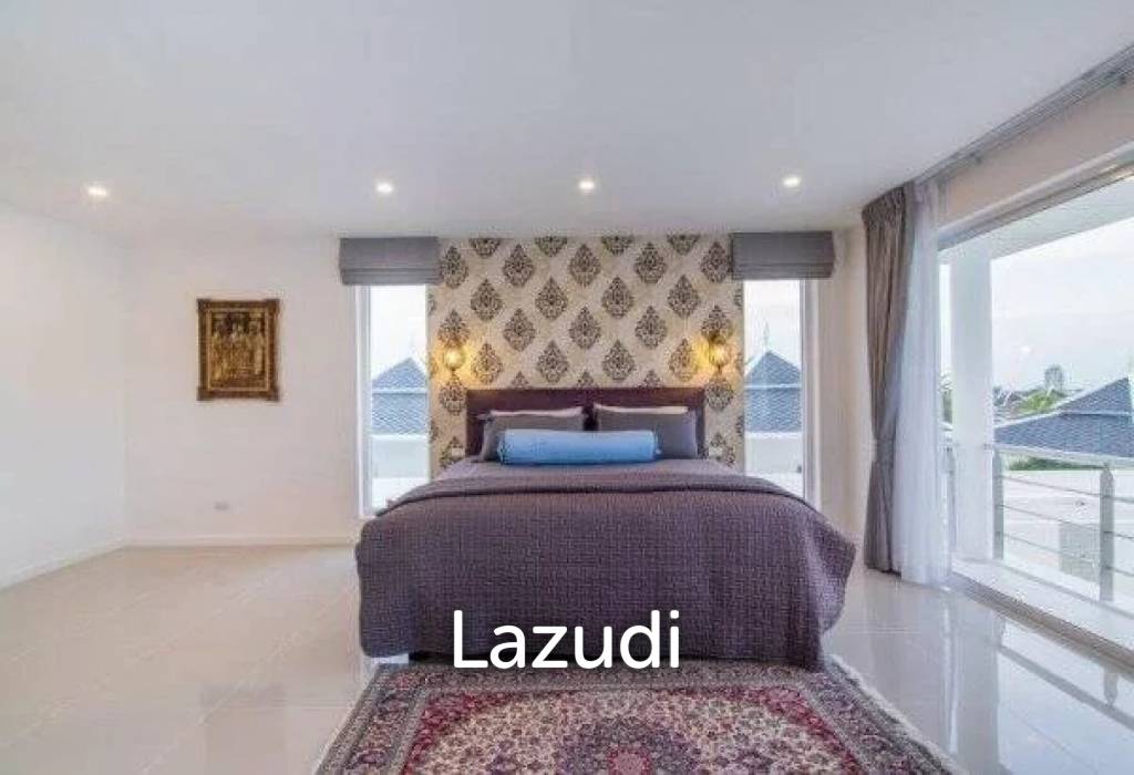 Best Quality & Luxury 2-Storey Pool Villa 4BR Near Town