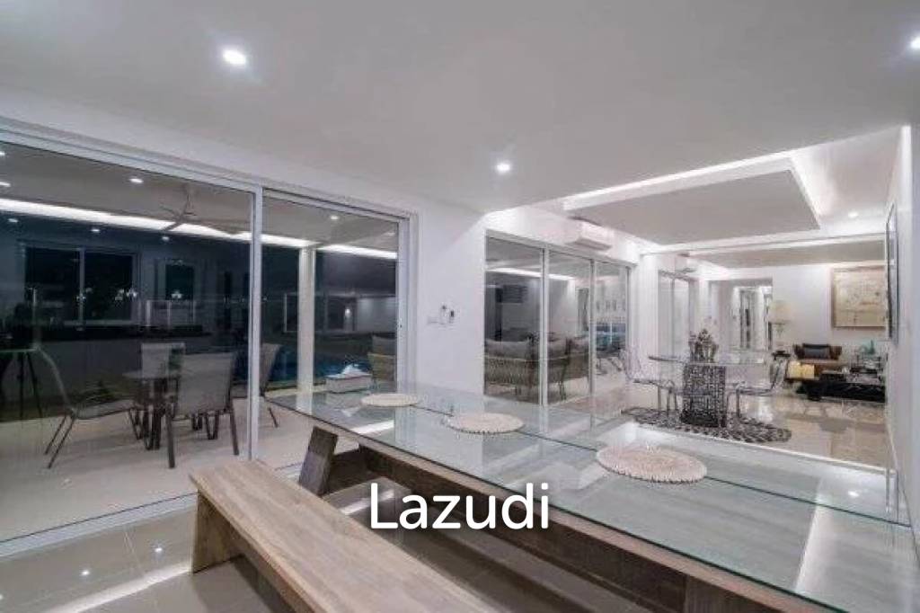 Best Quality & Luxury 2-Storey Pool Villa 4BR Near Town