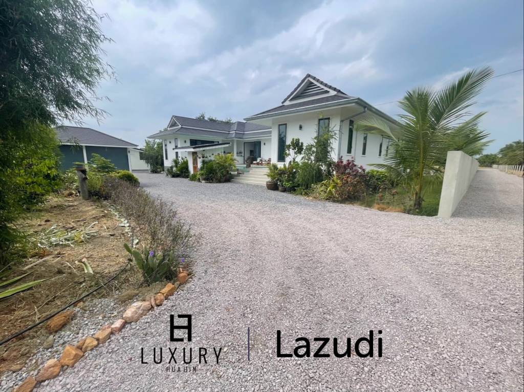 7,792 metro cuadrado 3 ` 4 Baño Villa de Venta