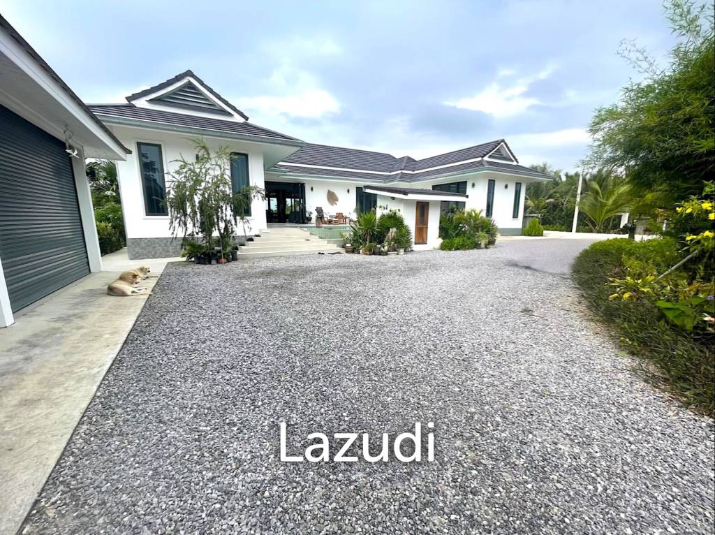 7,790 sq m plot of land / private fish pond / 420 sq m living and terrace space