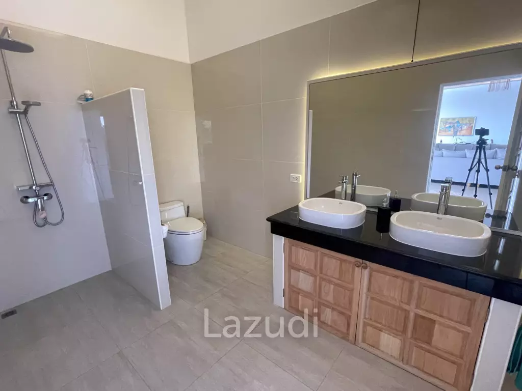 7,790 sq m plot of land / private fish pond / 420 sq m living and terrace space