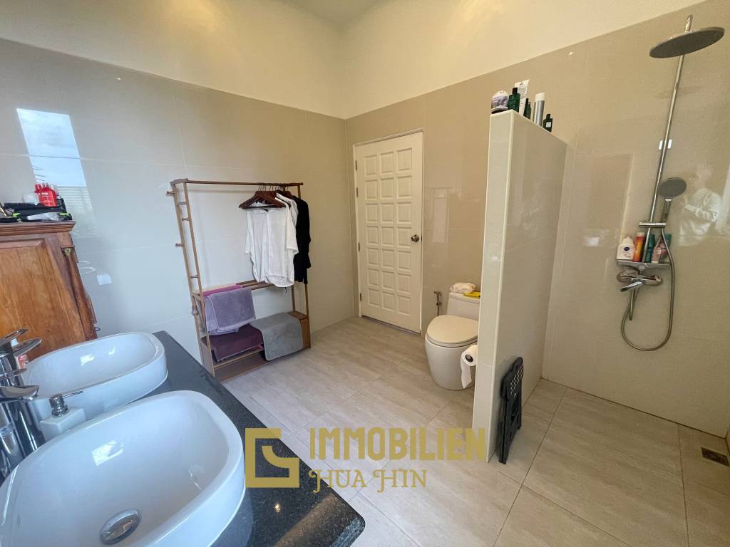 7.790 qm Grundstück / privater Fischeich / 420 qm Wohn- und Terrassenfläche