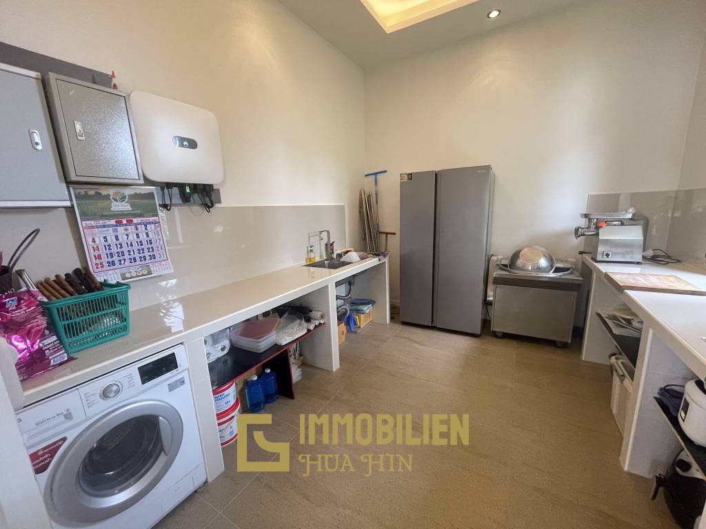 7.790 qm Grundstück / privater Fischeich / 420 qm Wohn- und Terrassenfläche