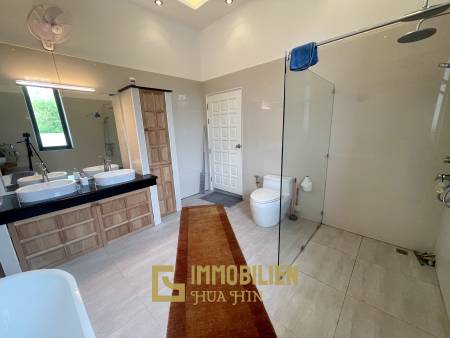 7.790 qm Grundstück / privater Fischeich / 420 qm Wohn- und Terrassenfläche