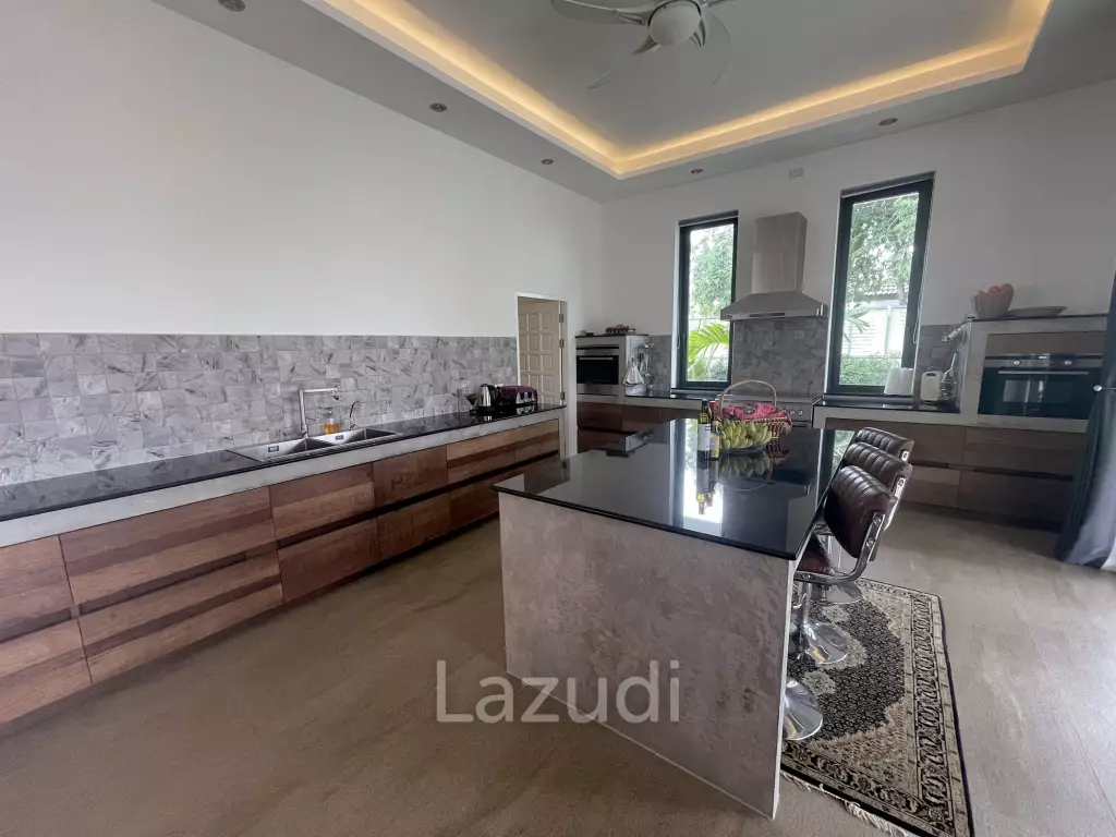 7,790 sq m plot of land / private fish pond / 420 sq m living and terrace space